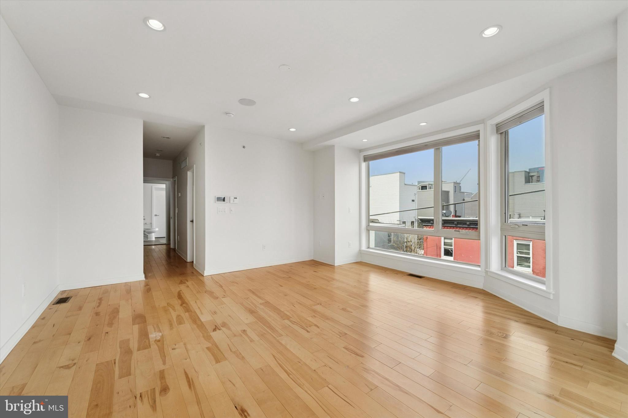 POINT BREEZE - Residential Lease