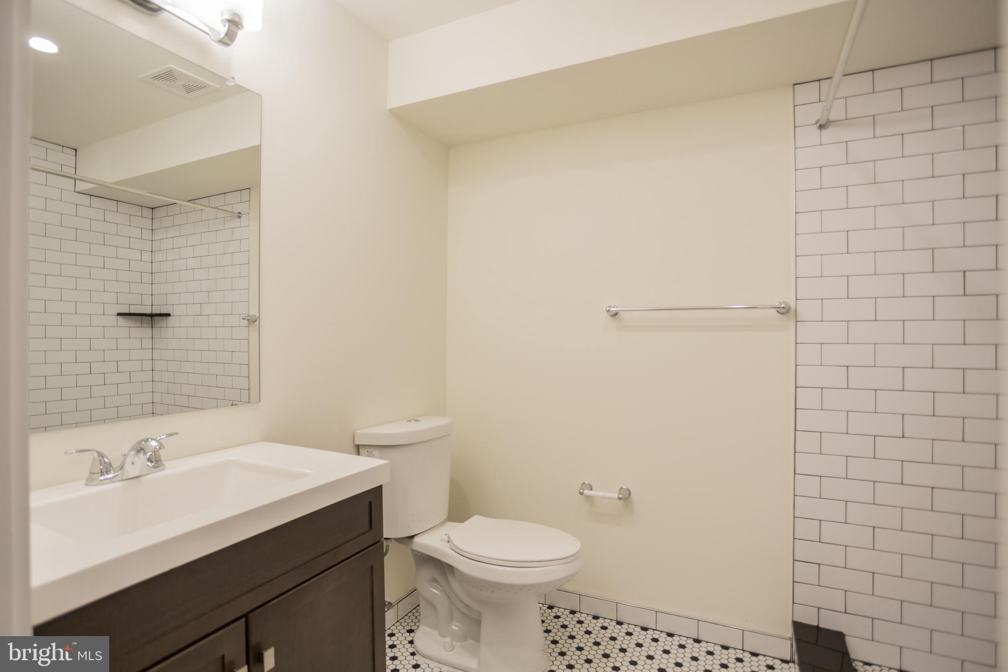 POINT BREEZE - Residential Lease