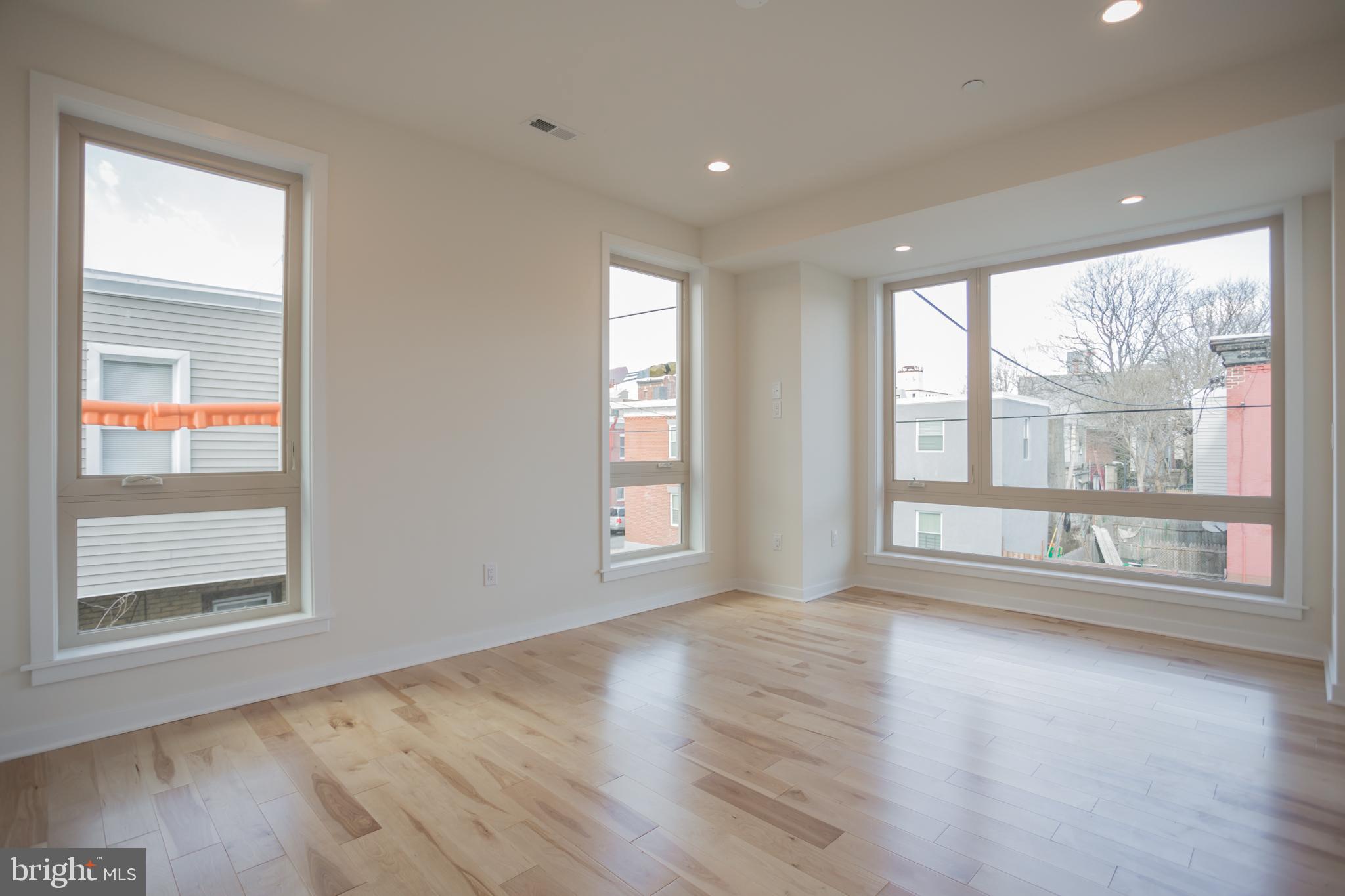POINT BREEZE - Residential Lease