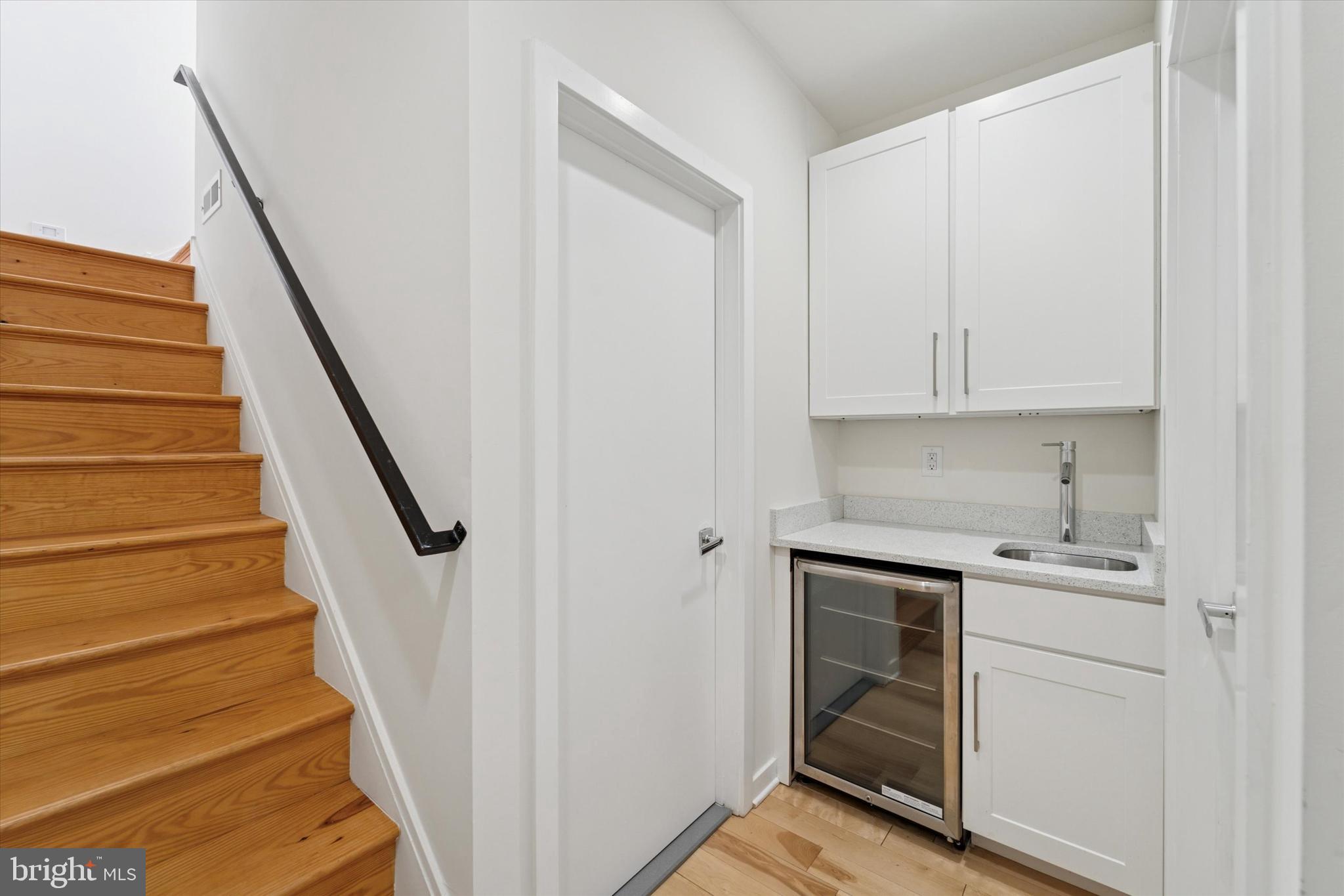 POINT BREEZE - Residential Lease