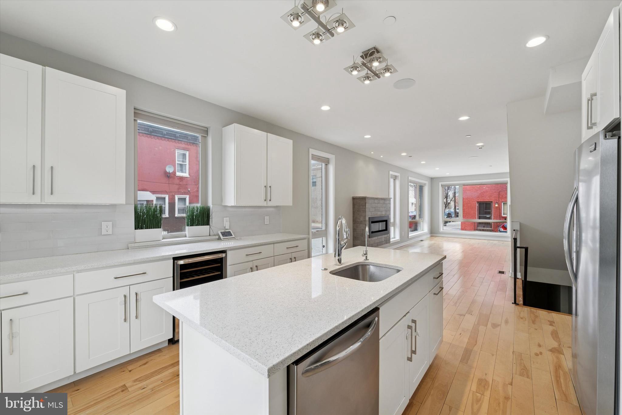 POINT BREEZE - Residential Lease