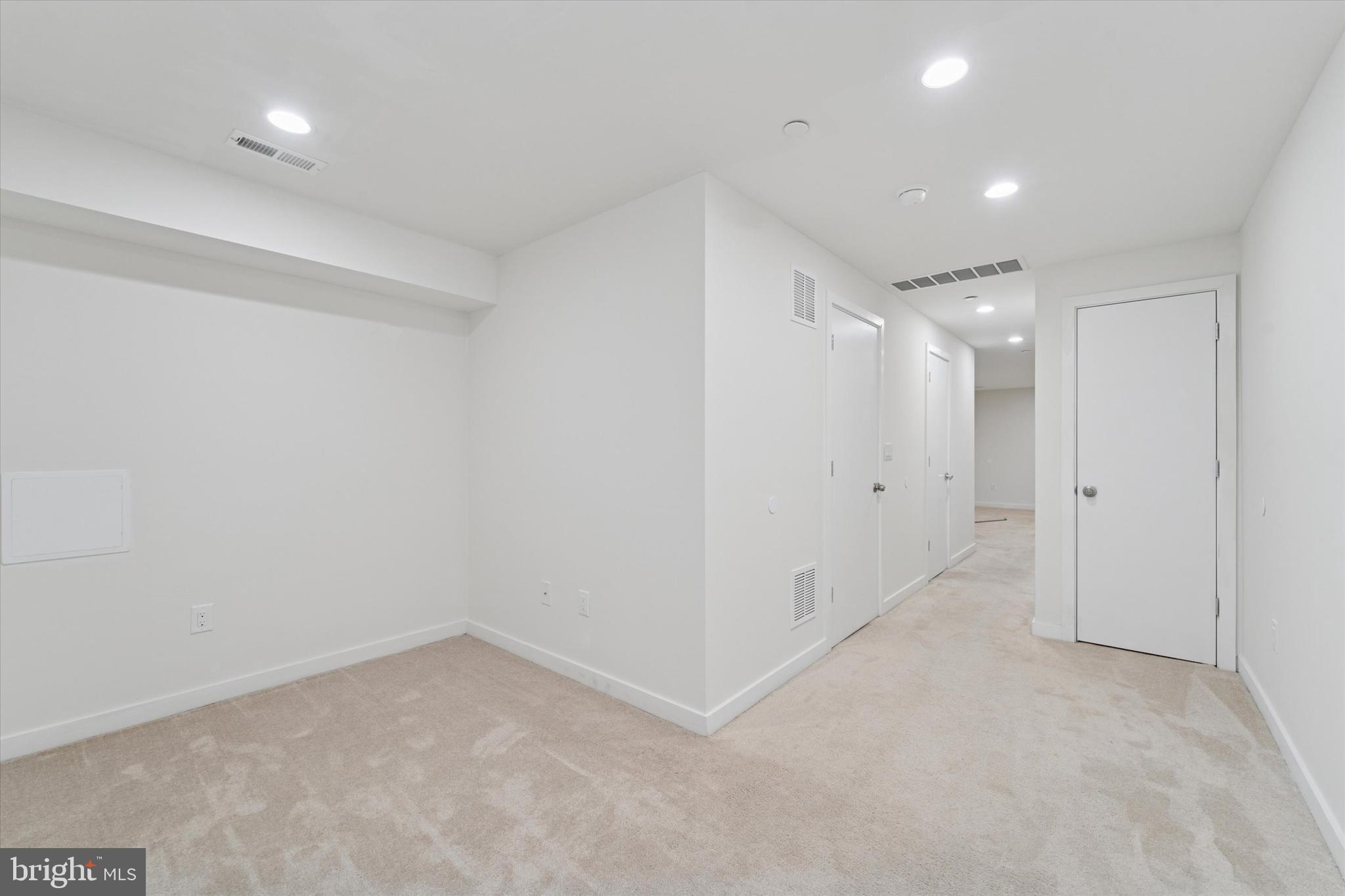 POINT BREEZE - Residential Lease