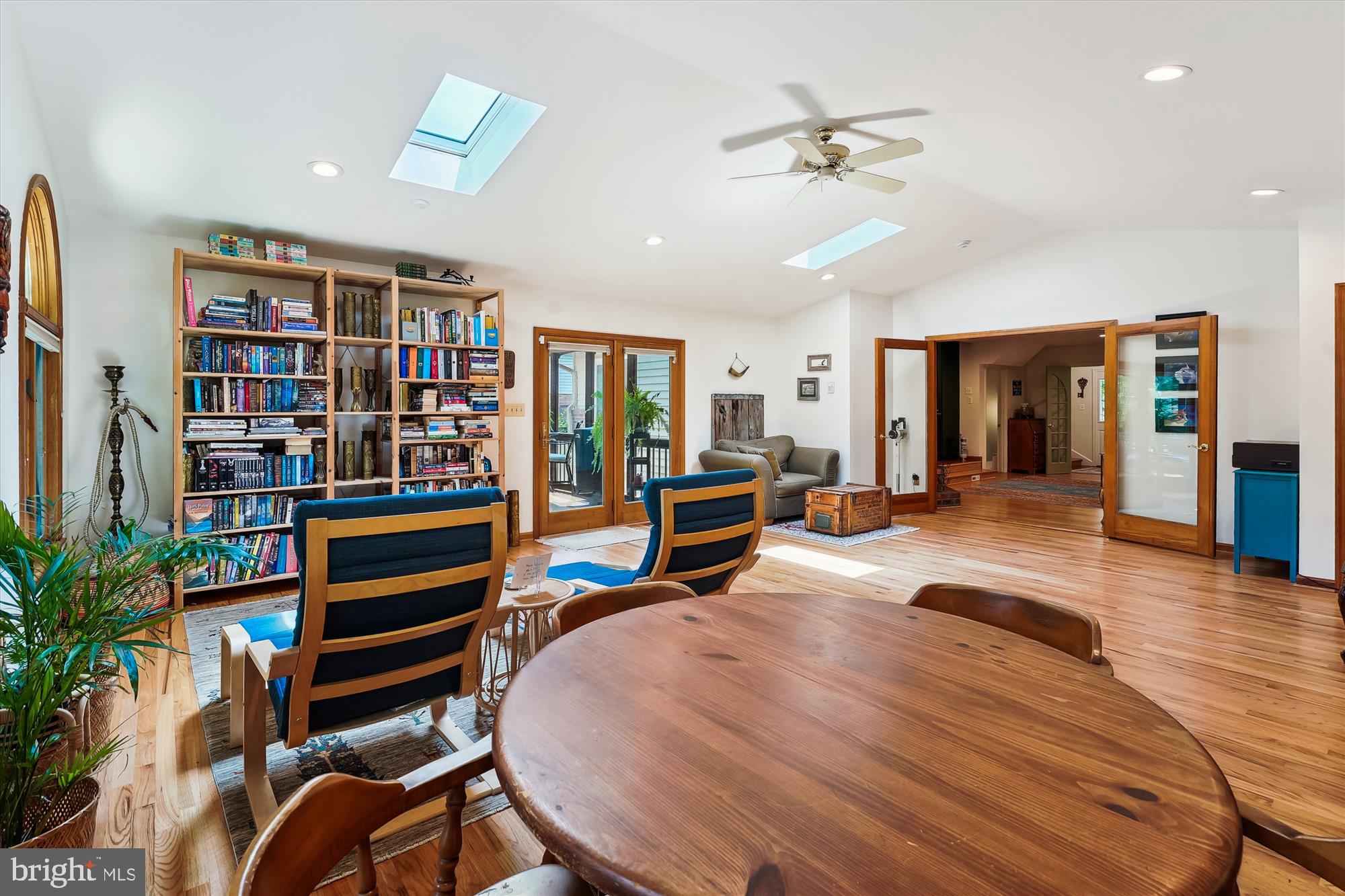 8510 OAKFORD DRIVE