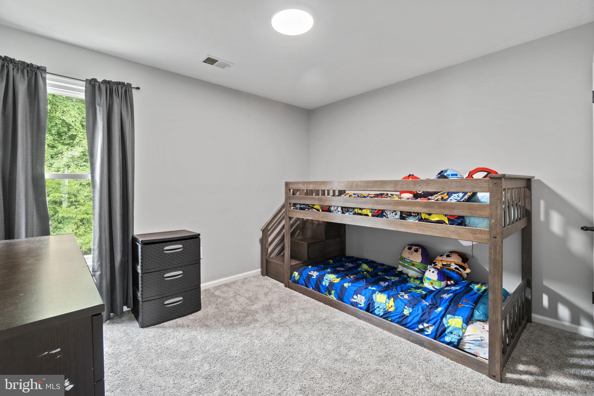 OLD STAGE KNOLLS PLAT TH - Residential