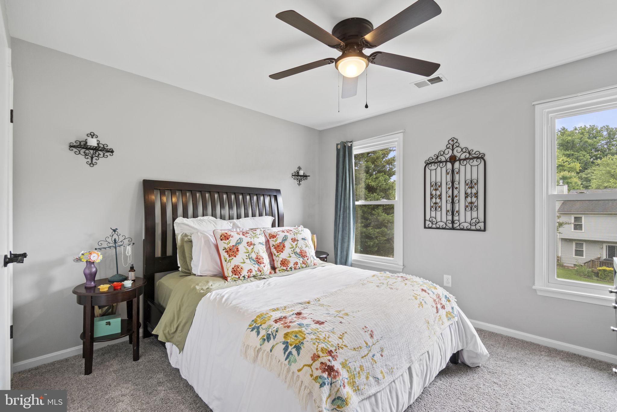 OLD STAGE KNOLLS PLAT TH - Residential