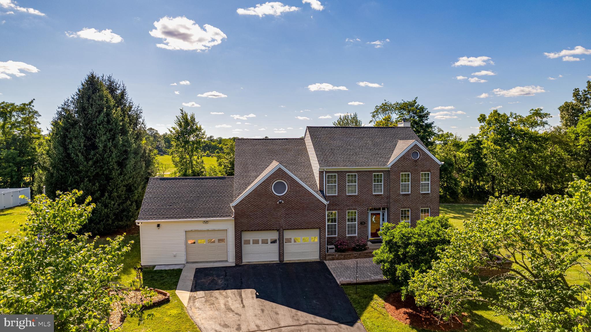 STONE BROOK - Residential
