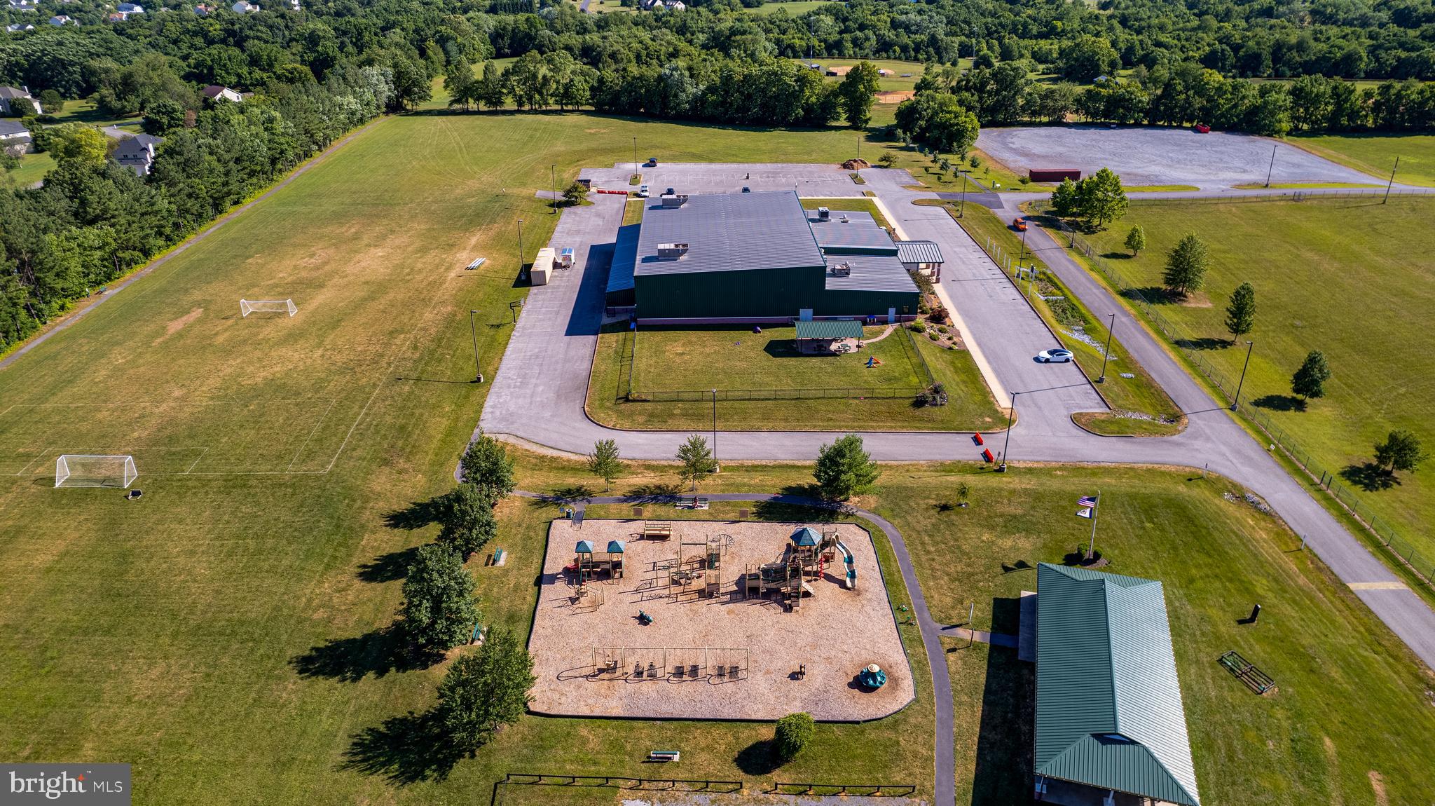 STONE BROOK - Residential