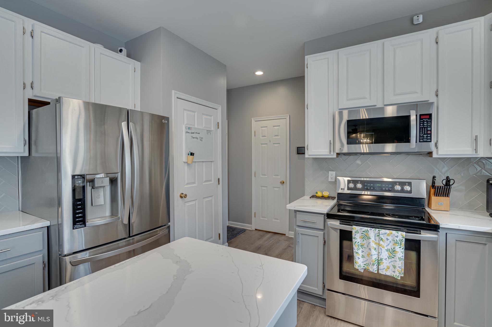 STONE BROOK - Residential