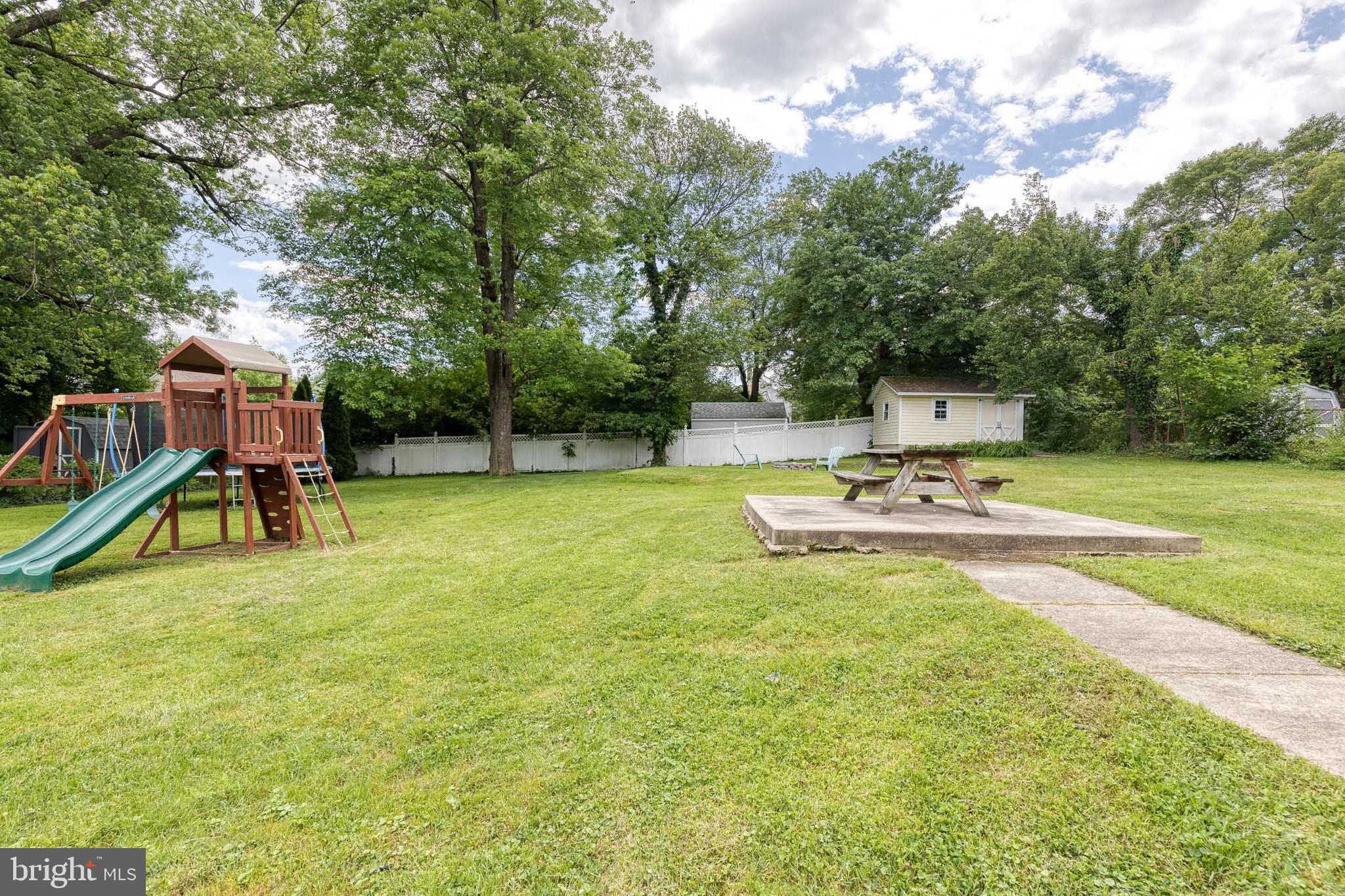 ROBERN PARK - Residential