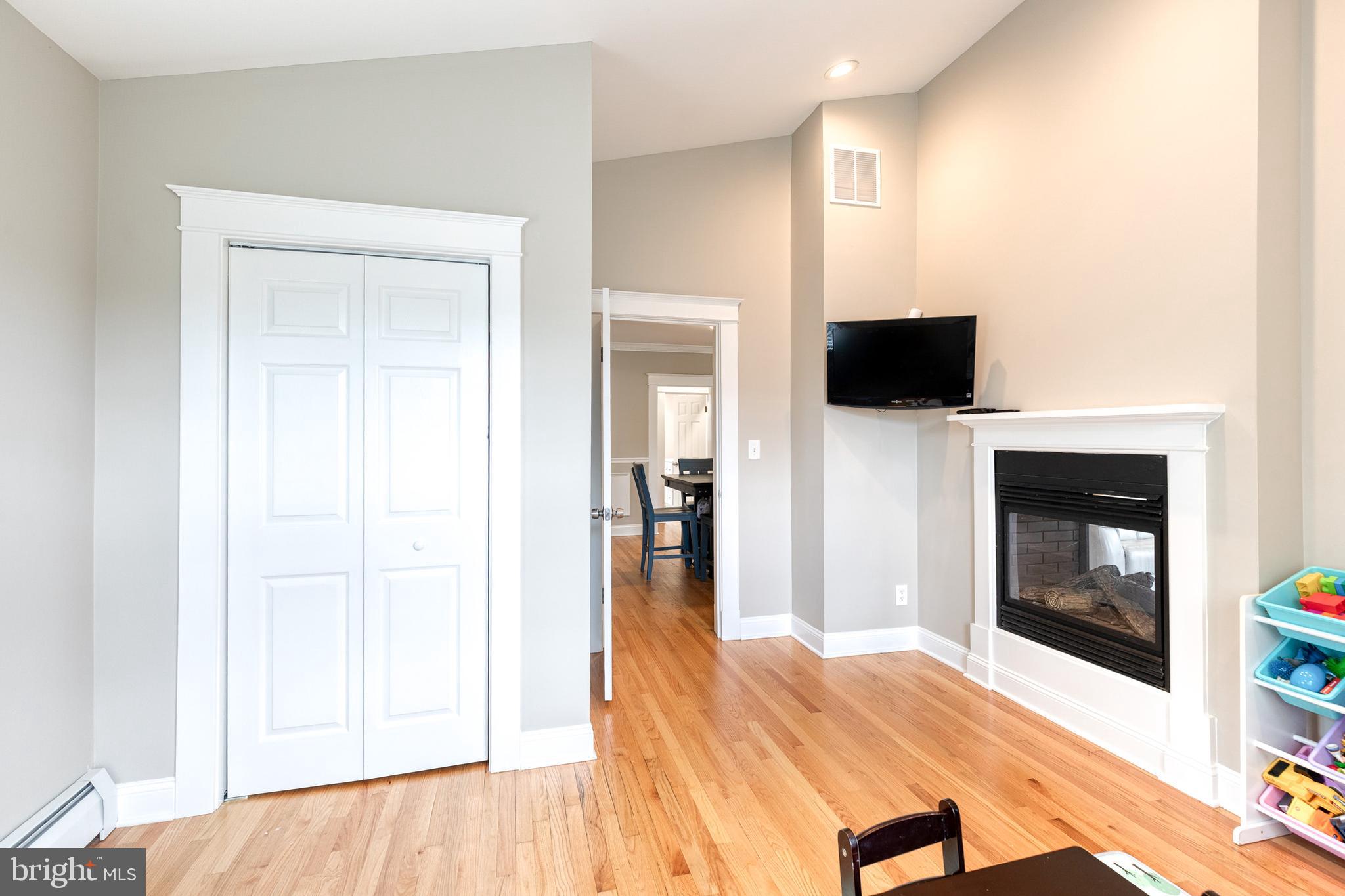 ROBERN PARK - Residential