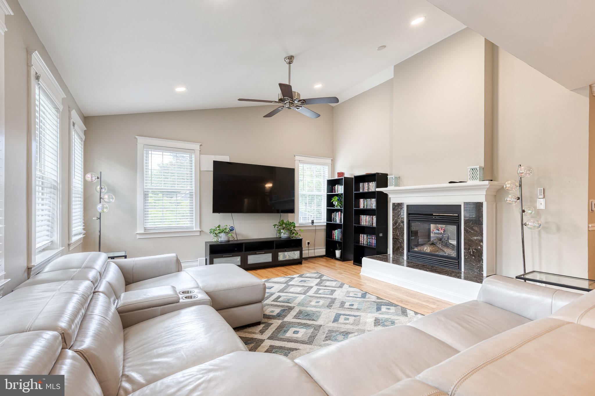 ROBERN PARK - Residential