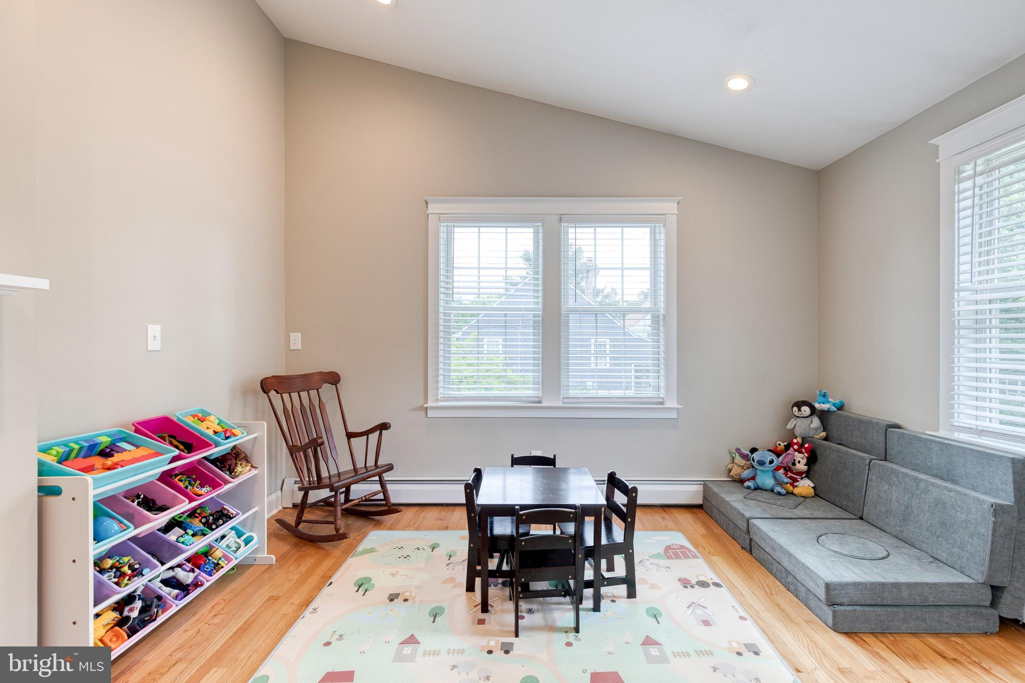 ROBERN PARK - Residential