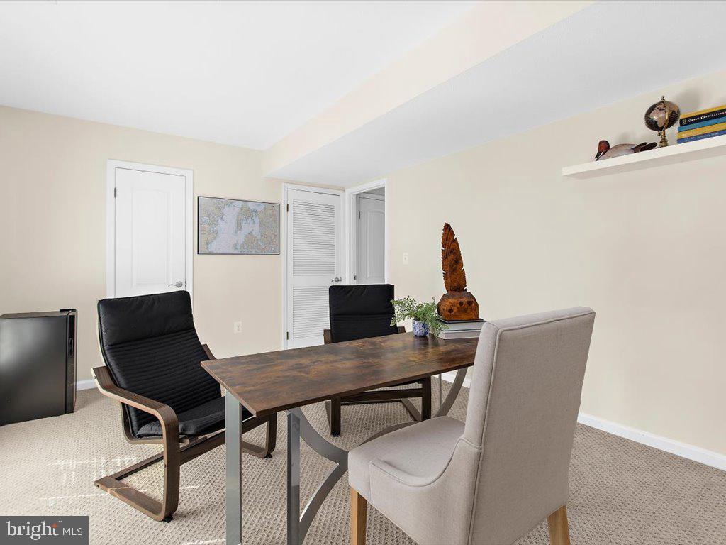 CREEKSIDE - Residential