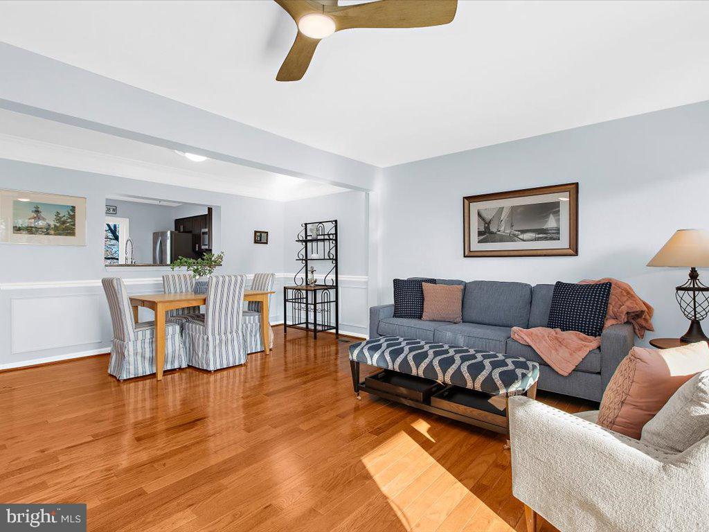 CREEKSIDE - Residential