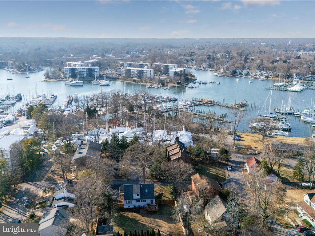 CREEKSIDE - Residential