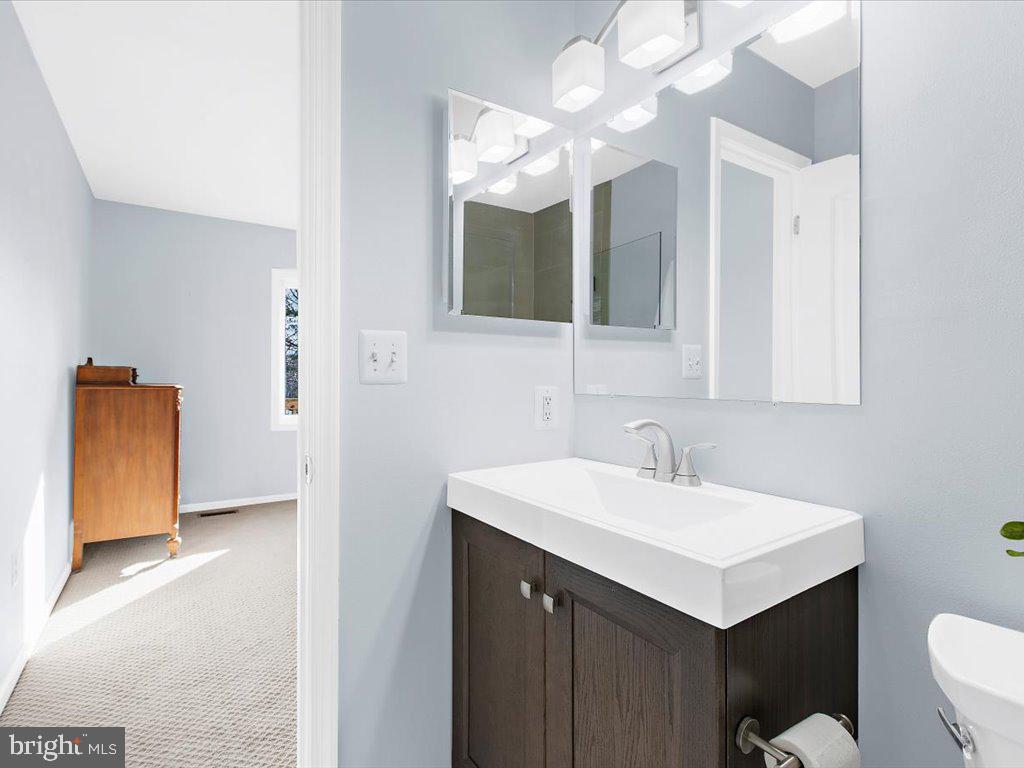 CREEKSIDE - Residential