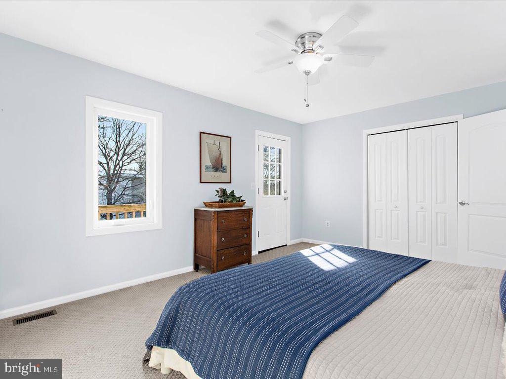 CREEKSIDE - Residential