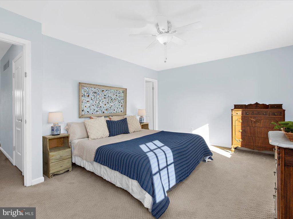 CREEKSIDE - Residential