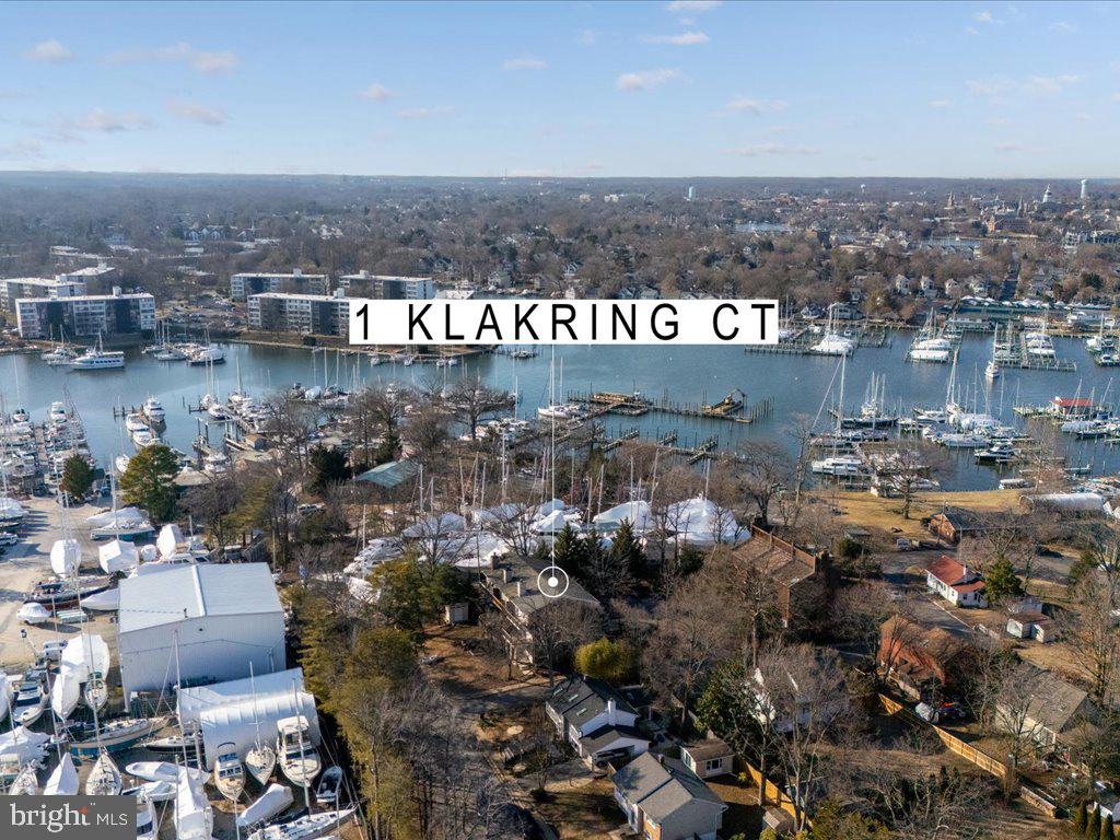 CREEKSIDE - Residential