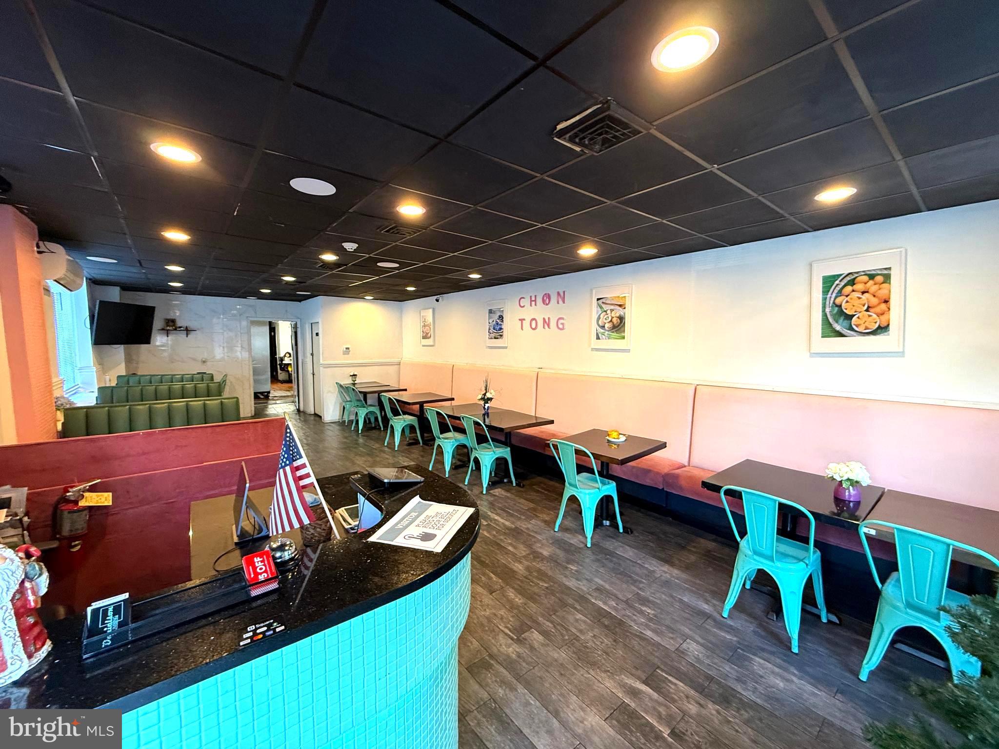 MANAYUNK - Commercial Sale