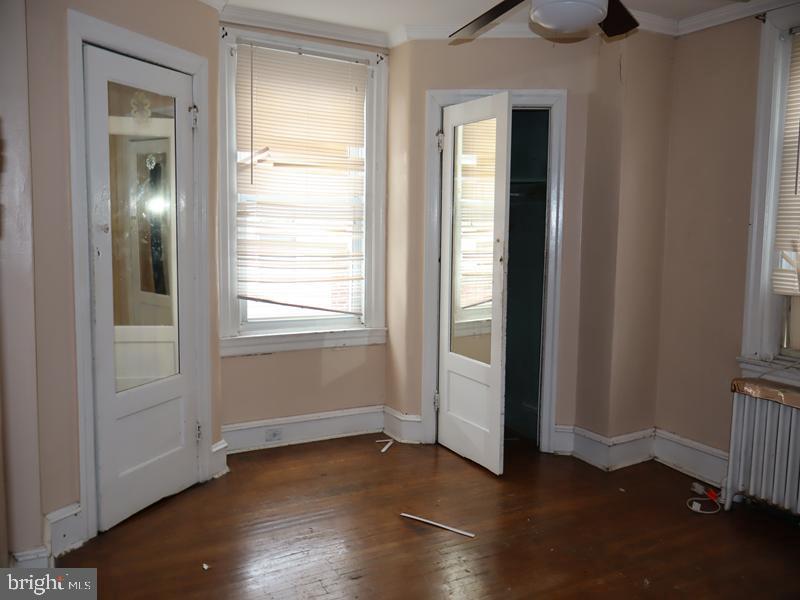 WEST OAK LANE - Residential