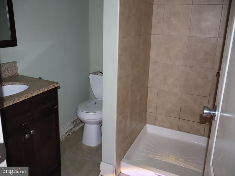 WEST OAK LANE - Residential