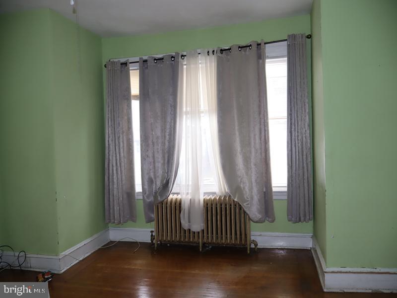 WEST OAK LANE - Residential