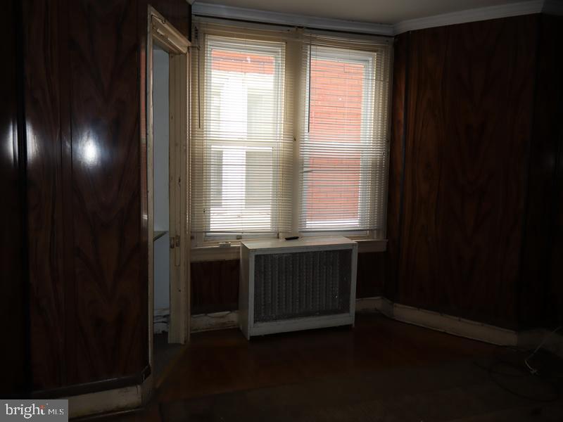 WEST OAK LANE - Residential