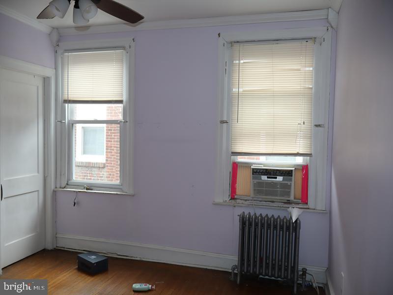 WEST OAK LANE - Residential