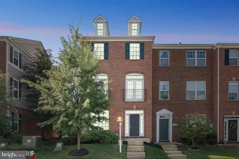 42785 Hay Road, Ashburn, VA MLS: VALO2093318