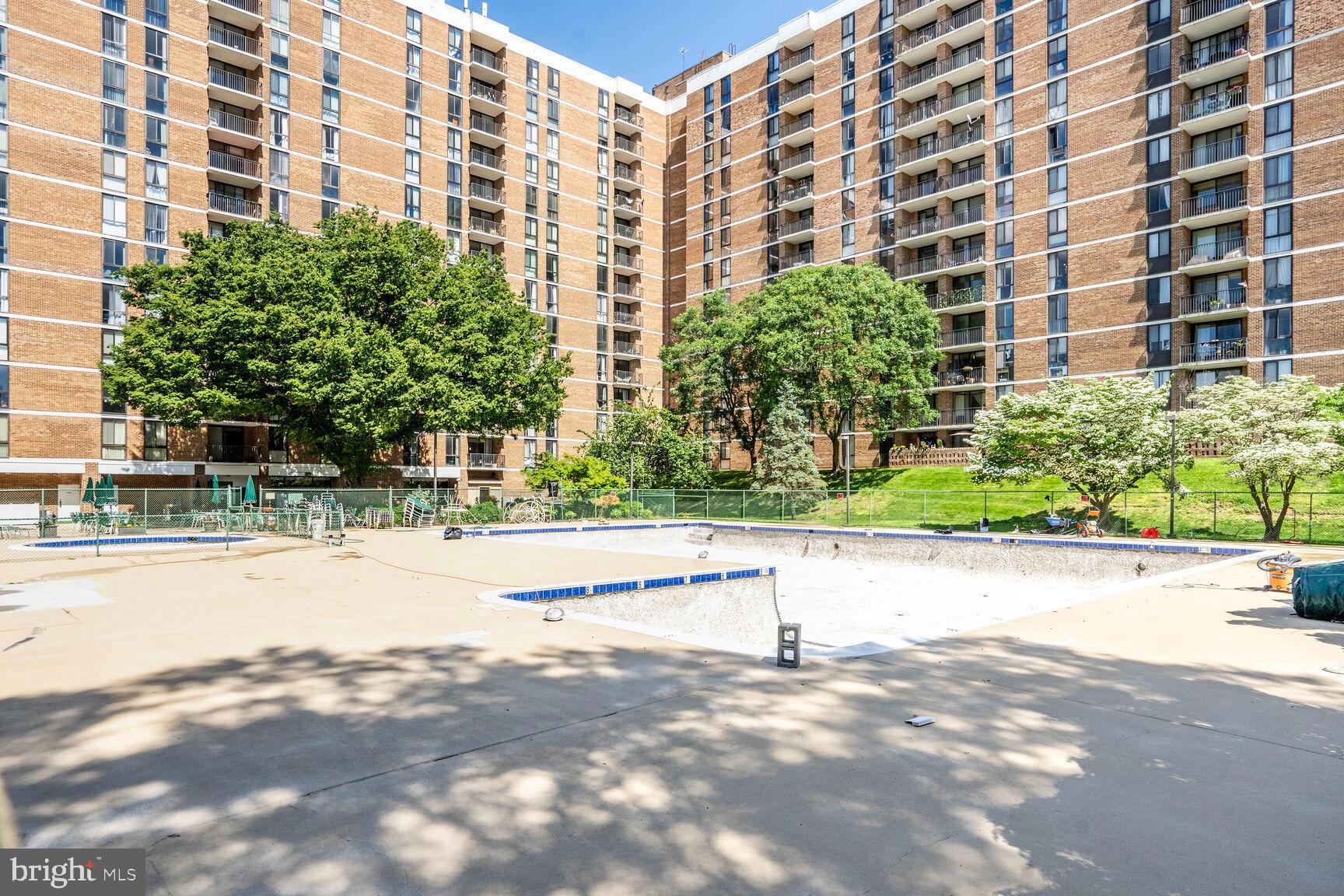 2300 PIMMIT DRIVE 817