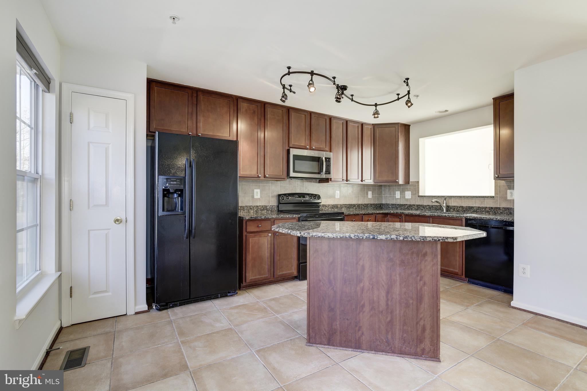 THE OAKS AT WATERS EDGE - Residential