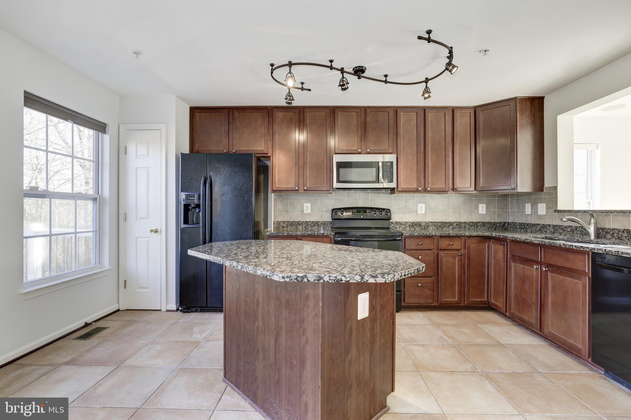 THE OAKS AT WATERS EDGE - Residential