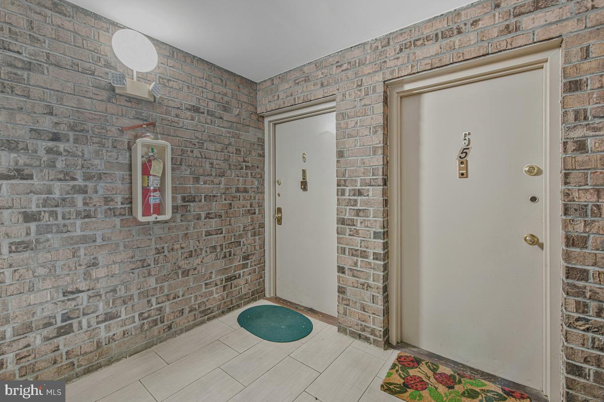 15 SILVERWOOD CIRCLE 6