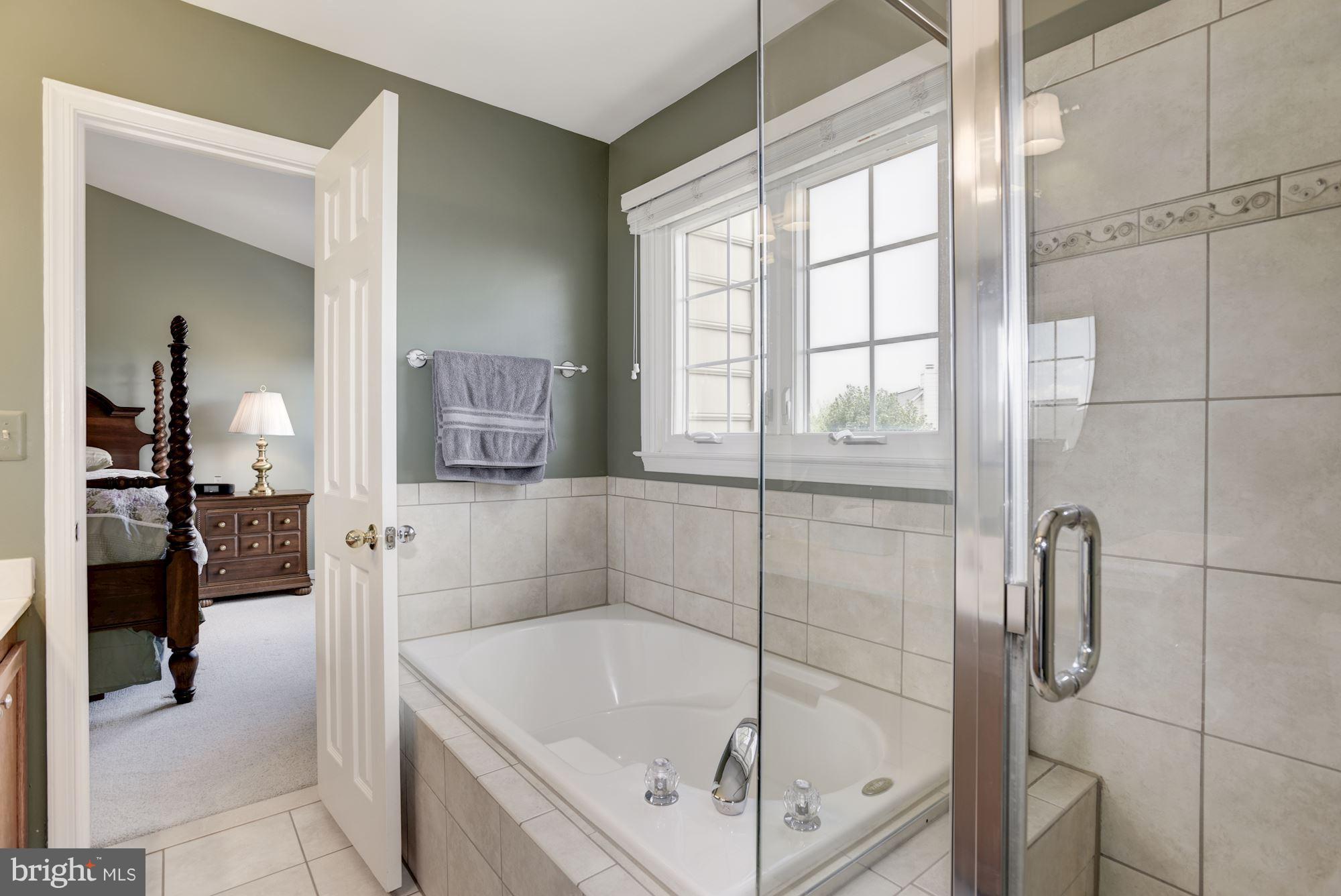 ASHBURN FARM - Residential