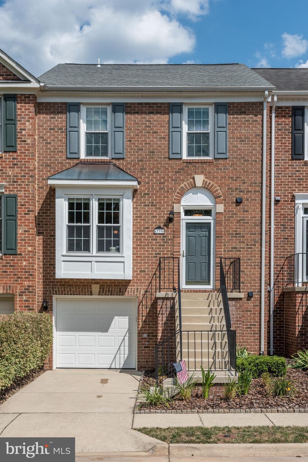 ASHBURN FARM - Residential