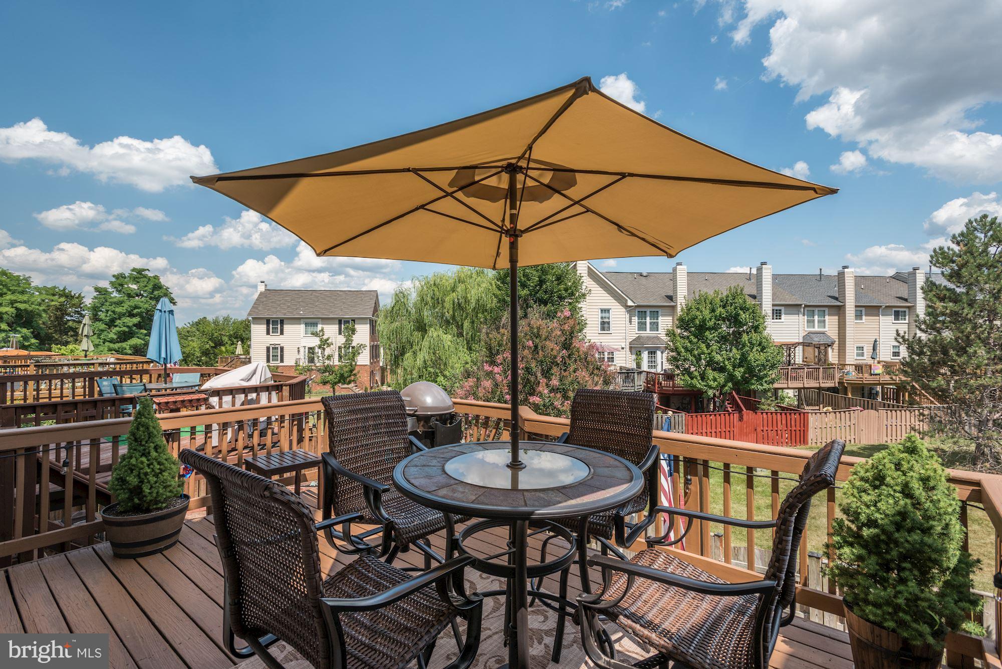 ASHBURN FARM - Residential