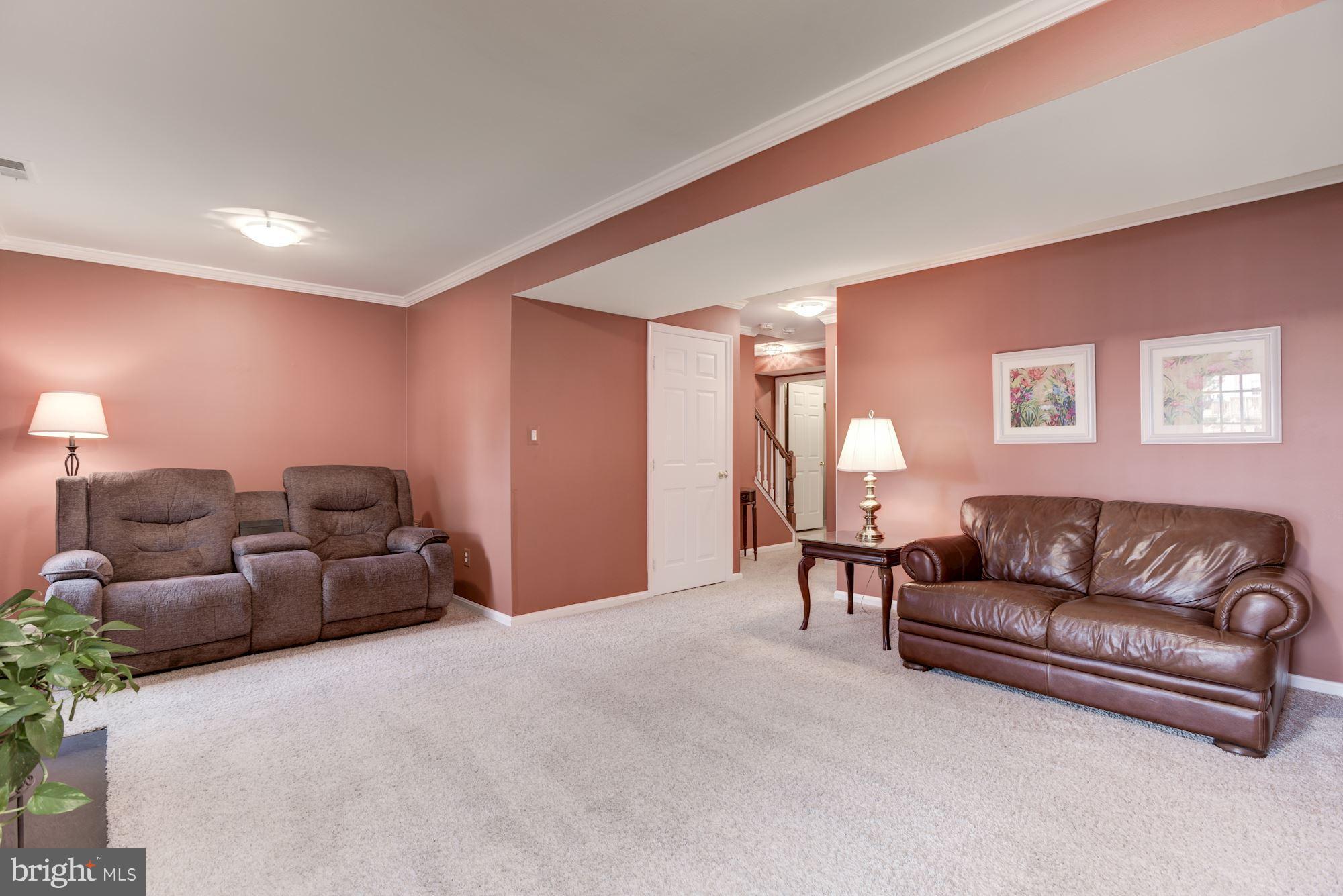 ASHBURN FARM - Residential