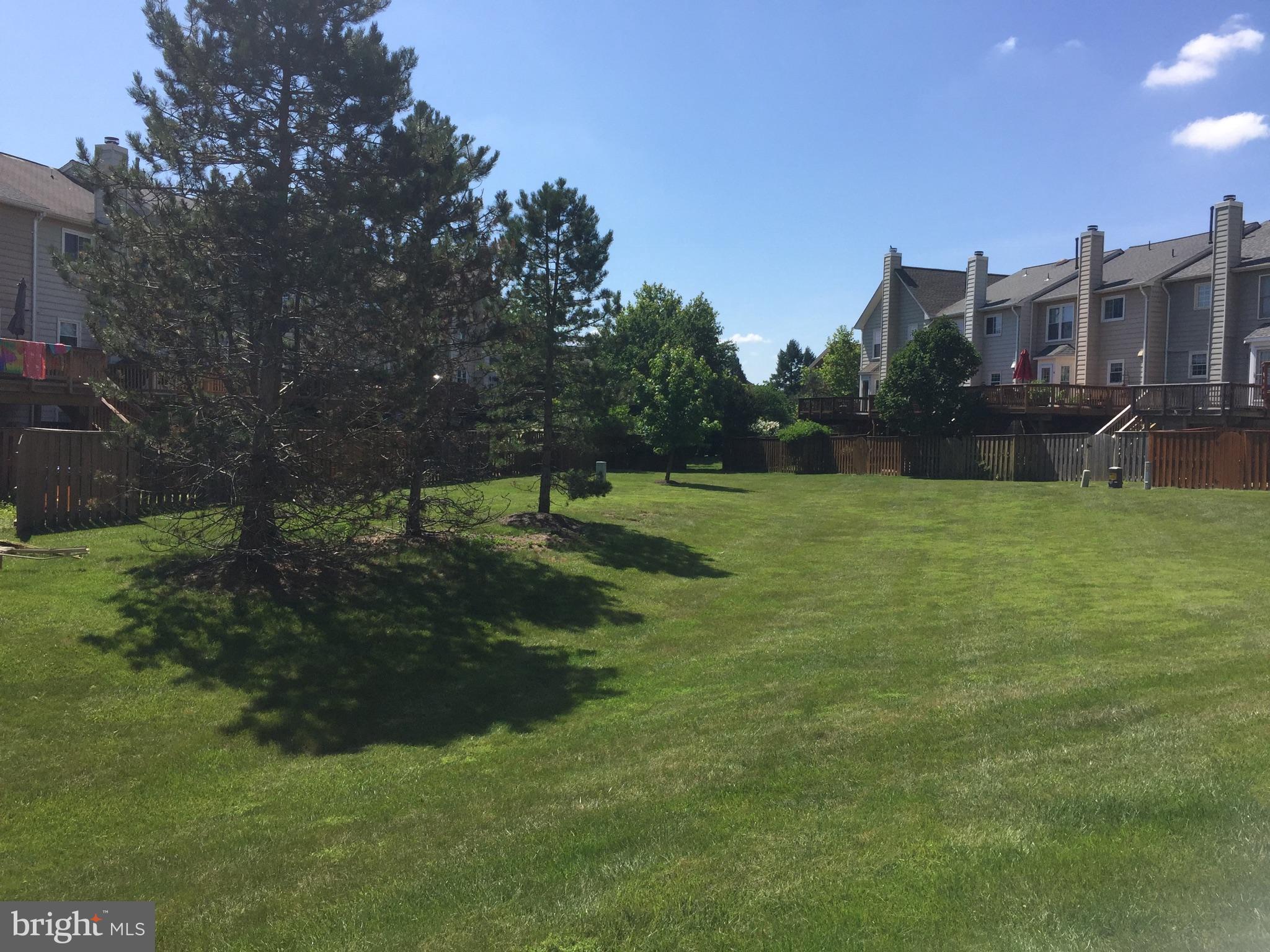 ASHBURN FARM - Residential