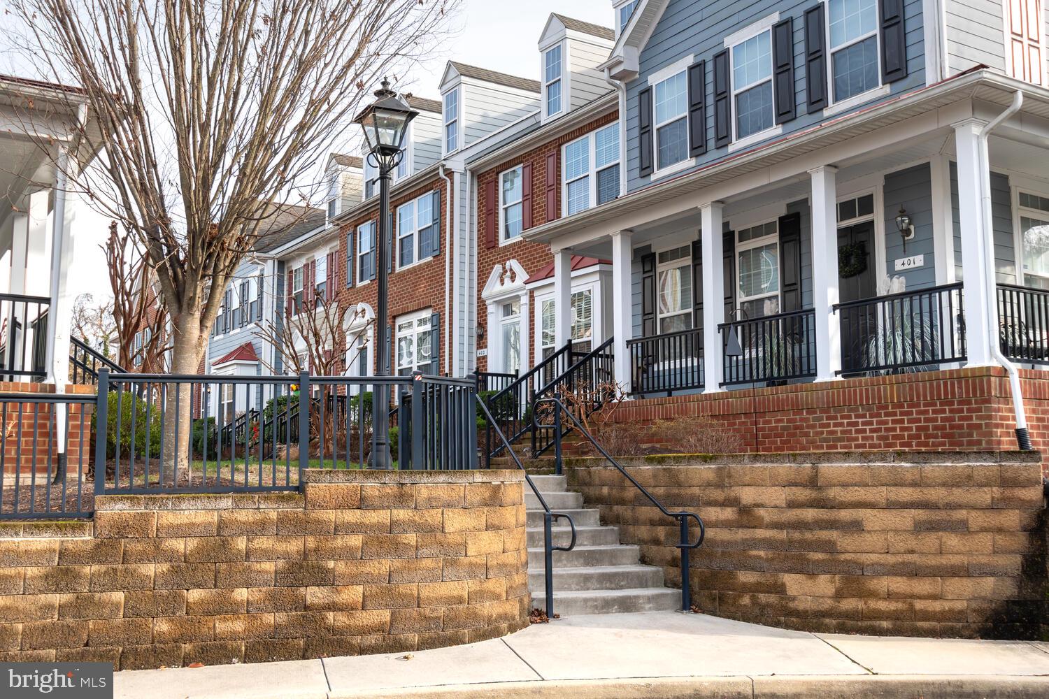 EASTON - Residential