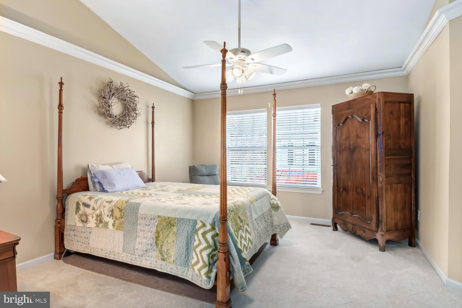 EASTON - Residential