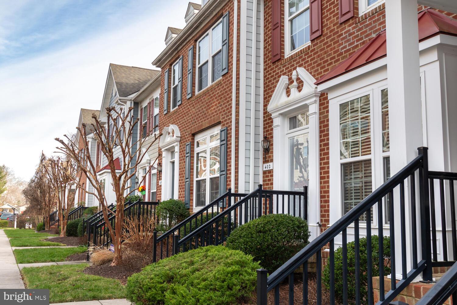 EASTON - Residential