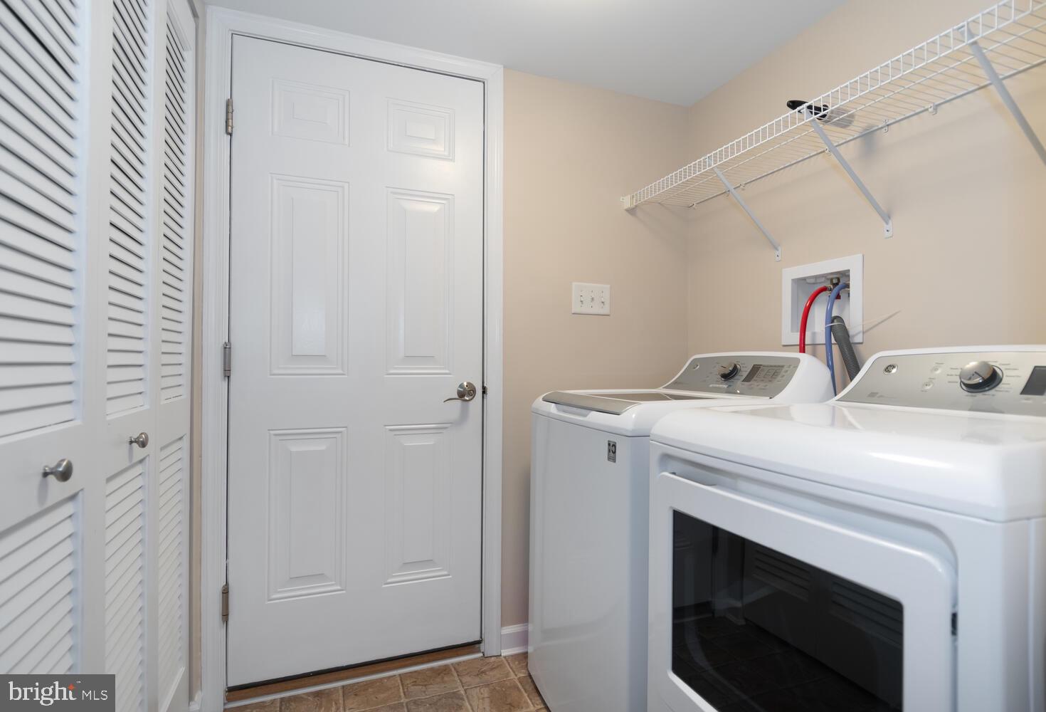 EASTON - Residential