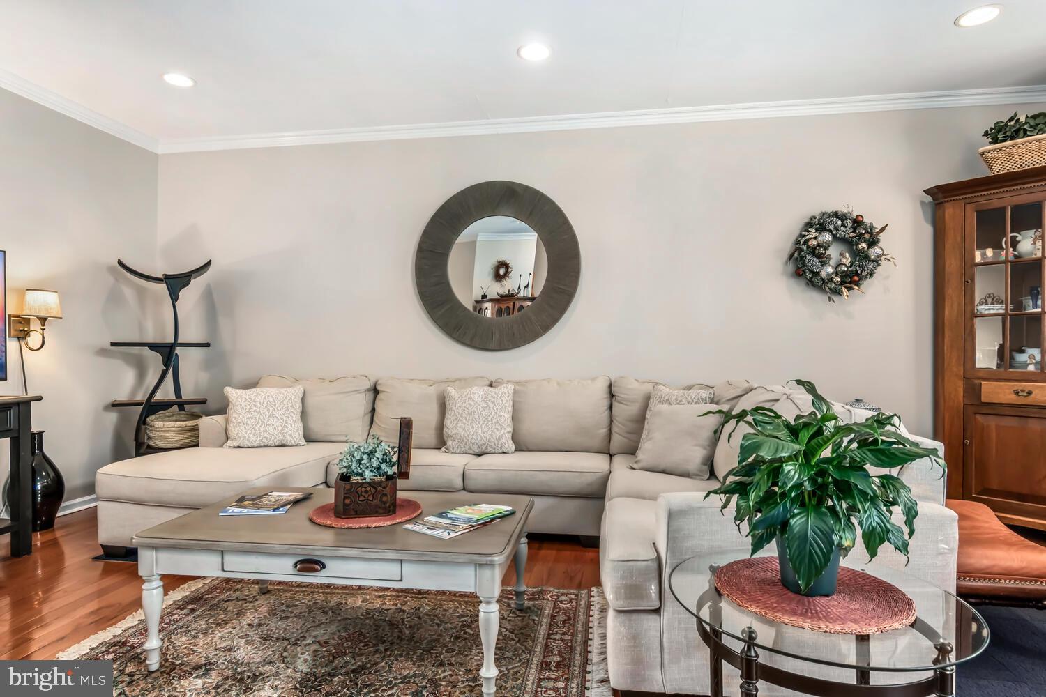 EASTON - Residential