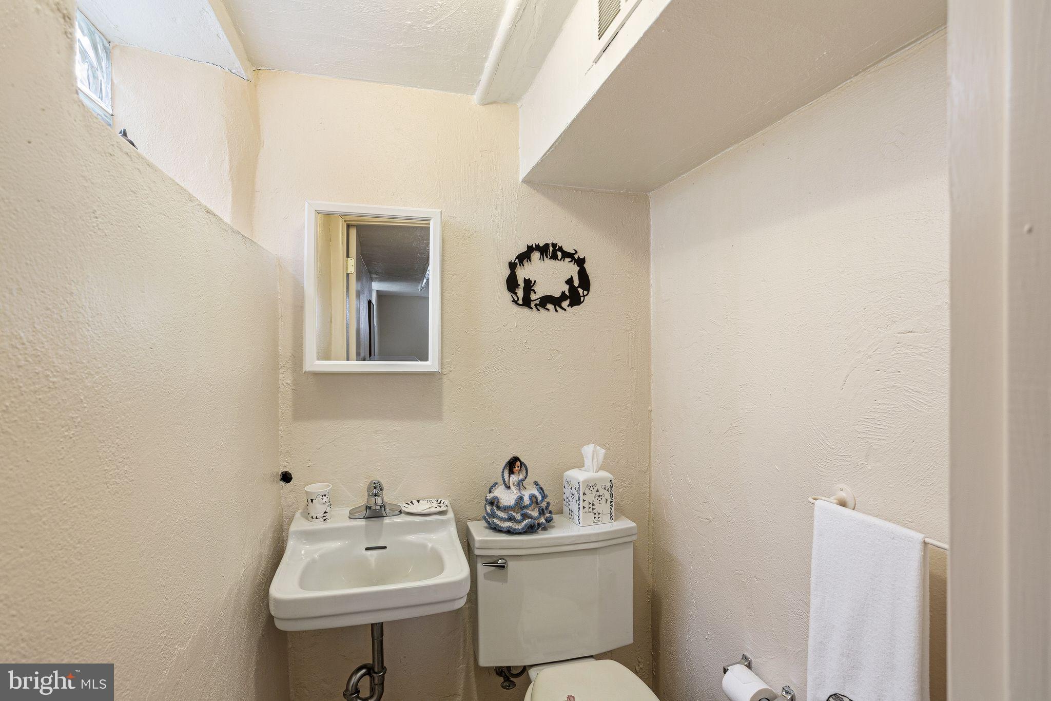 FOX CHASE - Residential