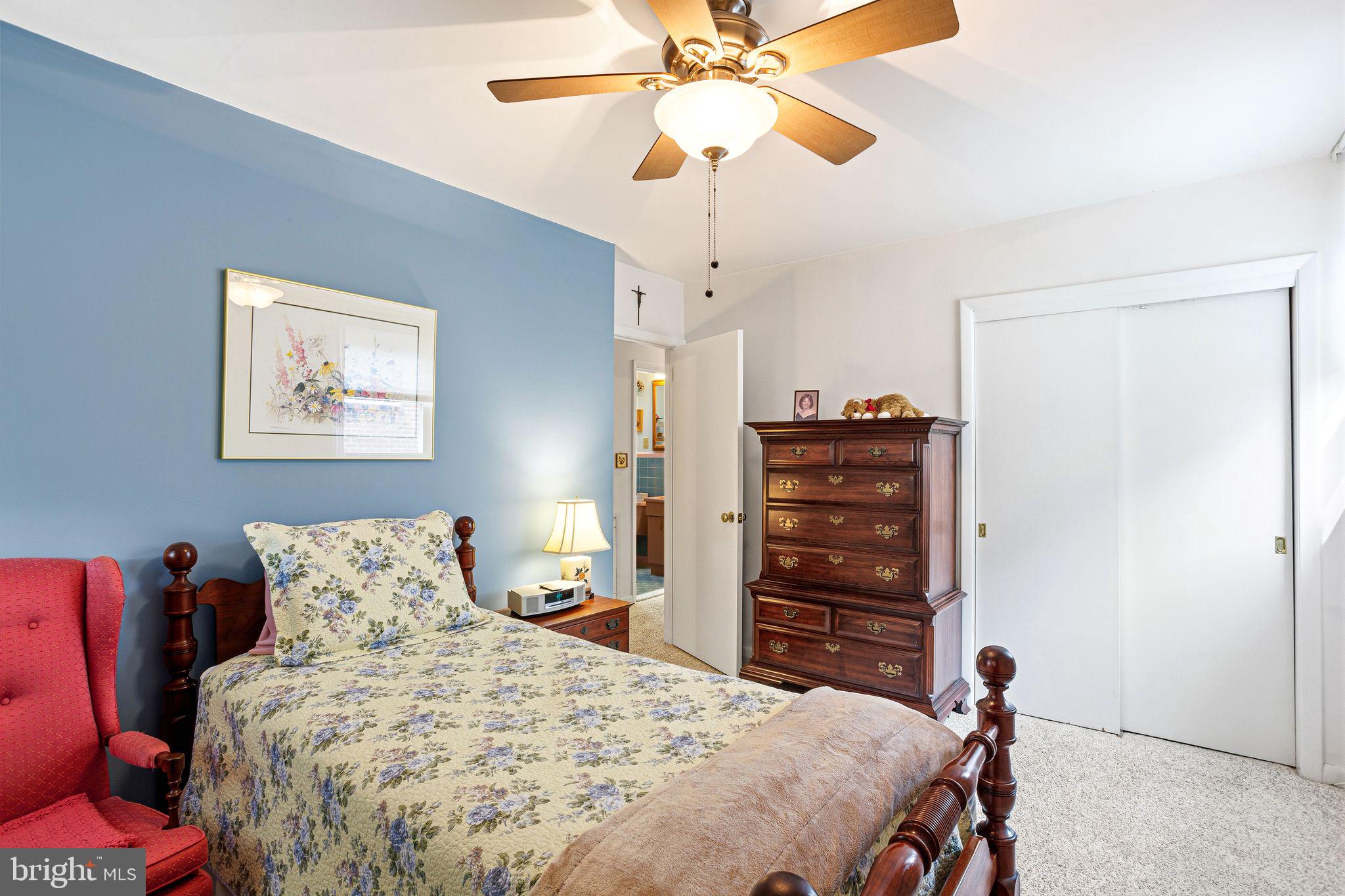 FOX CHASE - Residential