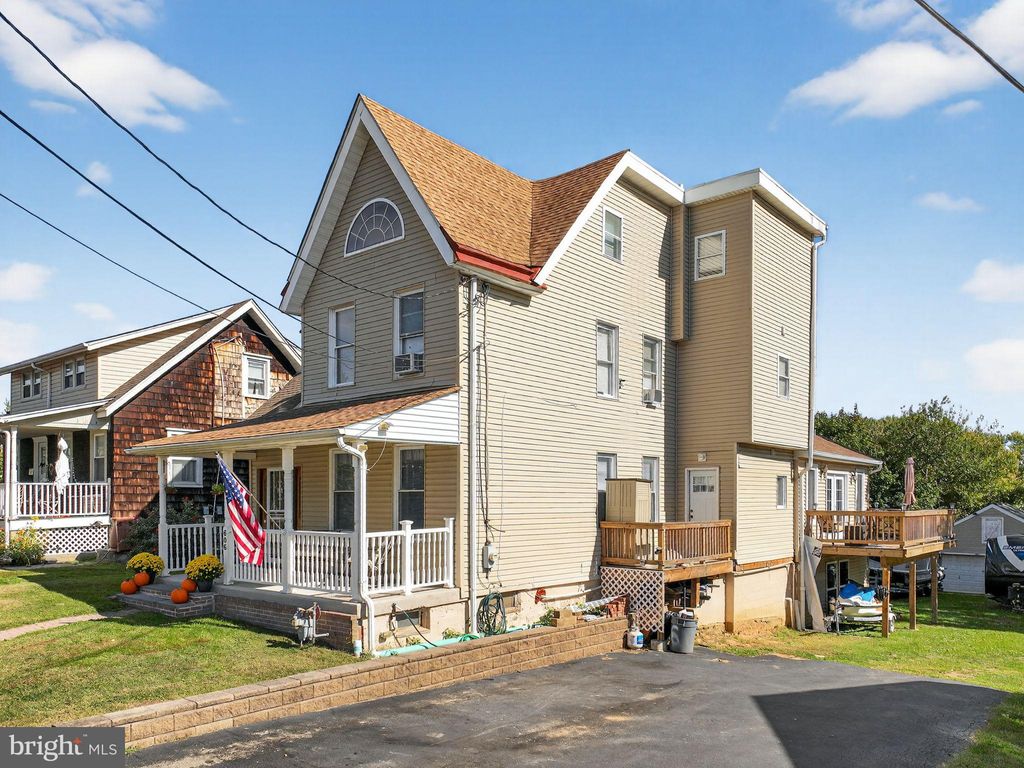 Photo of 606 Seneca Avenue, NORWOOD, PA 19074 (MLS # PADE2102566)