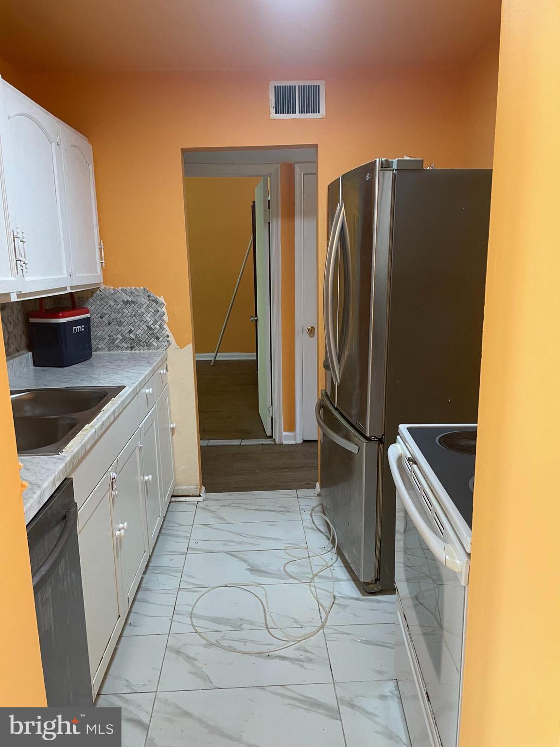 MANOKIN GLEN - Residential