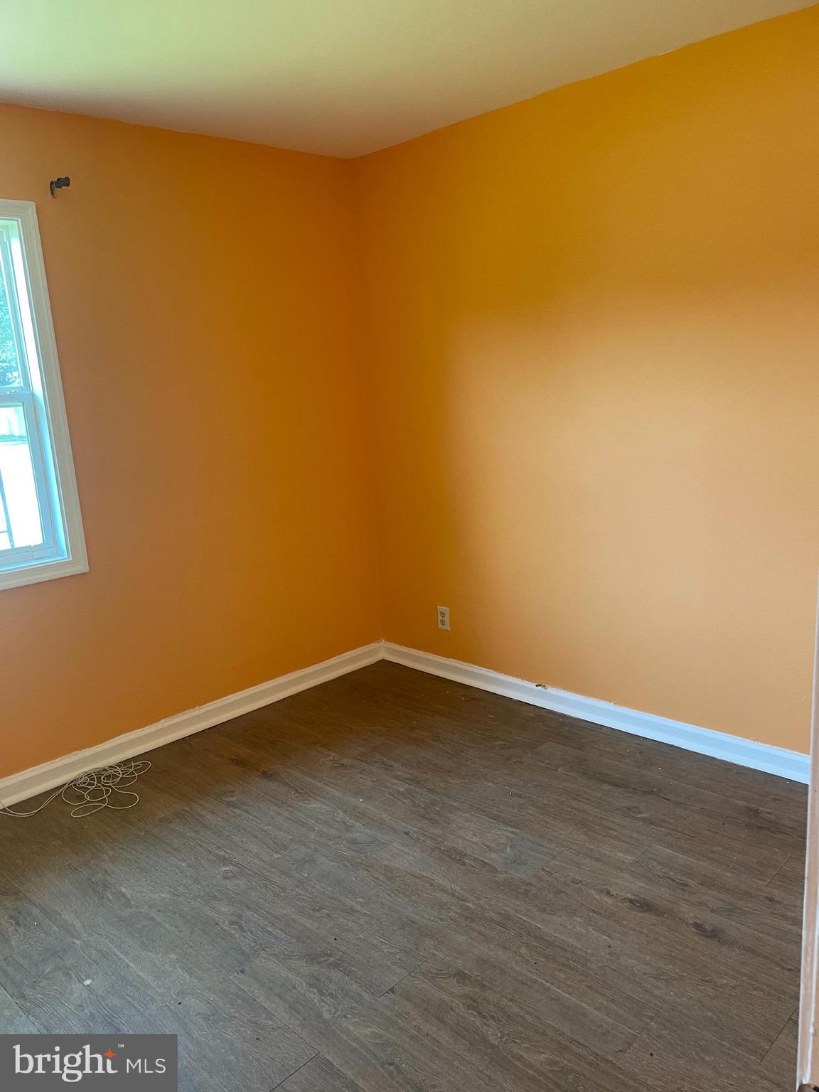 MANOKIN GLEN - Residential