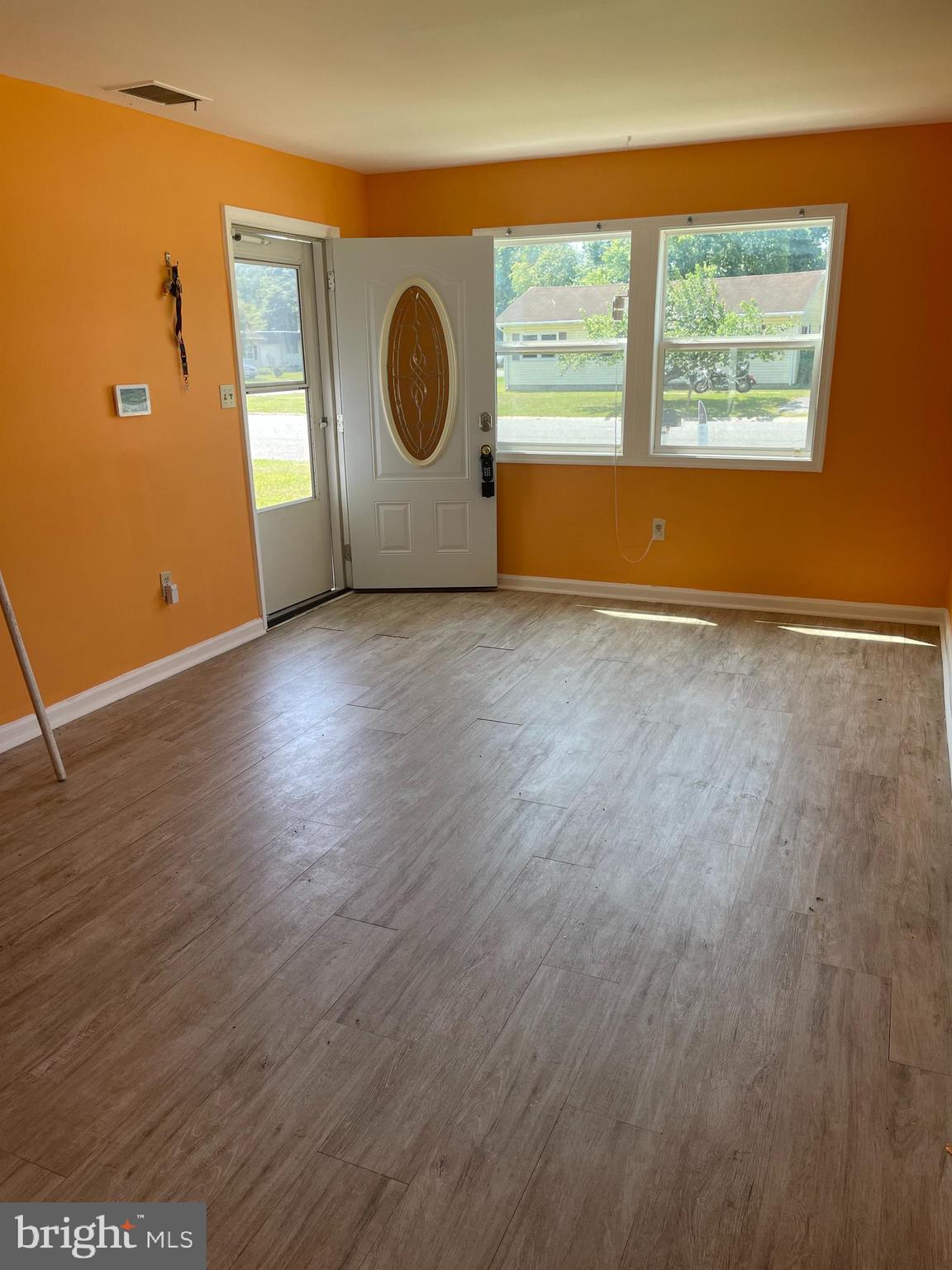 MANOKIN GLEN - Residential